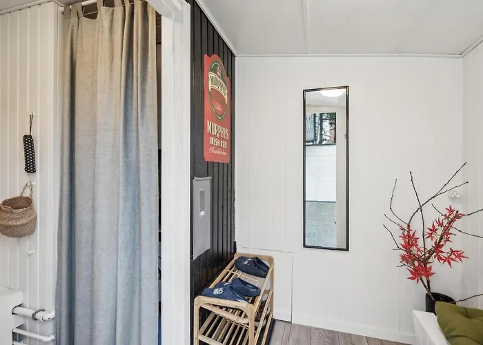 Beautiful And Well-maintained Two-level With Several Terraces And Lovely Sea Views Close To The Beach, Forest And The Charming Harbour * Ebeltoft